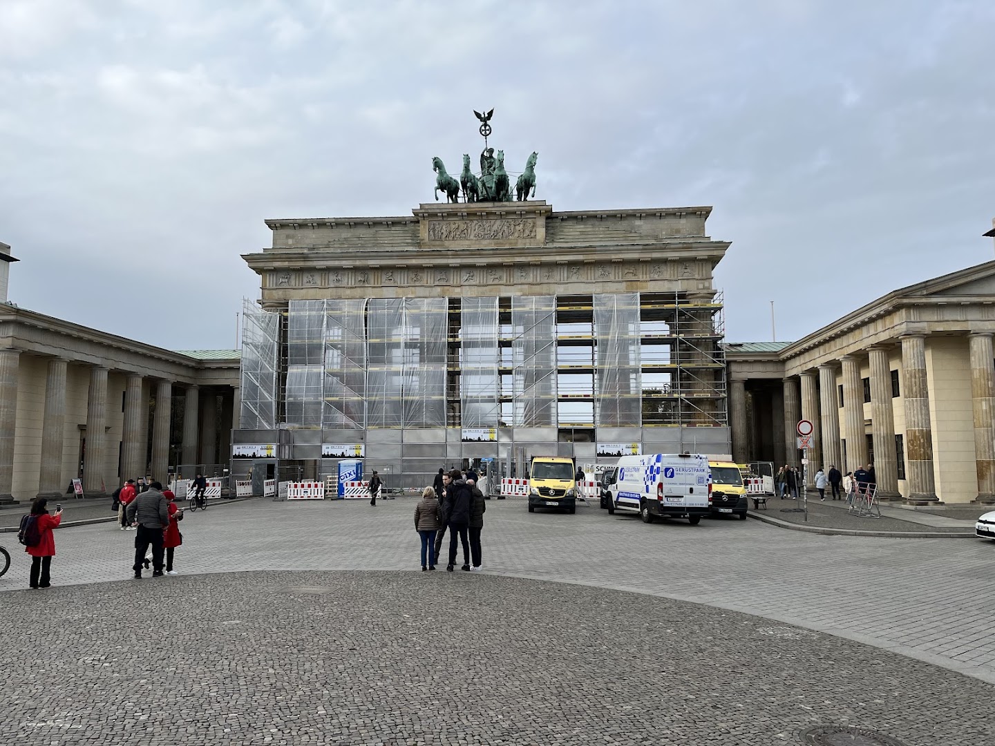 Brandenburg Gate — photo 6